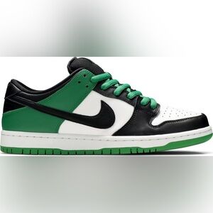 Nike Dunk Low Pro SB ‘Classic Green’. Men size 7 Women 8.5